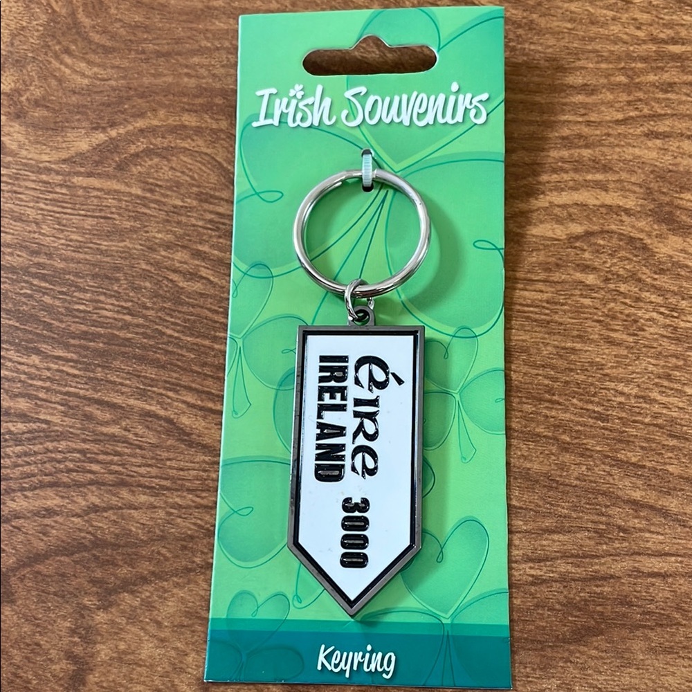 Black and White Keyring